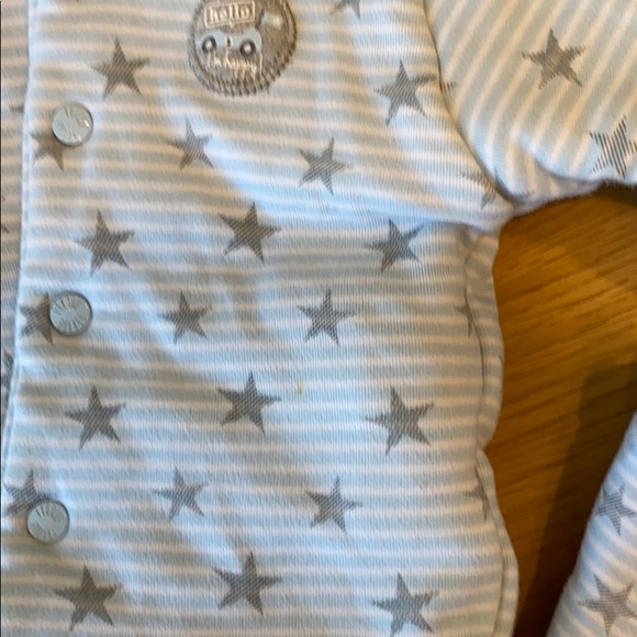 Adorable 3 piece set with jacket, pajama, onesie - Picture 3 of 3